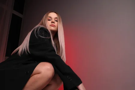 Ellen_Soft Public Pic 9