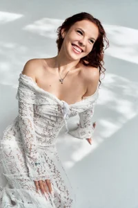 PollyHiller1 Snow white polly 🕊️ Pic 2