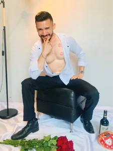 Reiko_85_ Valentine's Day 2025 🧸♥ รูป  4