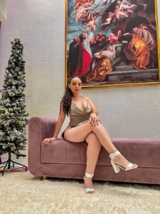 MorganHicks Sweet, strong and dangerously irresistible 😈 Foto 5