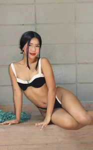 EmmaDalton Pretty girl for you Gambar 3