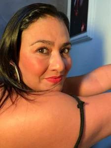 Public de roxana_sexy_2026  2 Imagens