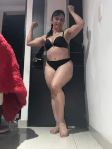 Zdjęcia clara_heat Dark, safe… unforgettable 🖤:  3