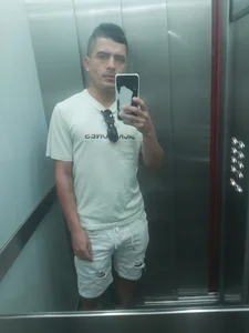 Andr3s69xxx Public Pic 4