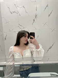 SpringSummers I'm Mia Nice to meet you Fotka