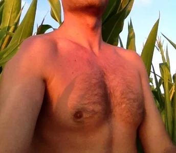 Tenderfr me টি ছবি