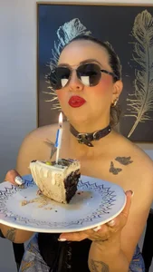 Azaahara_ MY BIRTHDAY 🎂🥂 Pic