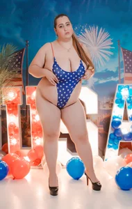 AsshleyDavis 4TH OF JULY 2025 圖片