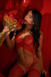 Aleja_arango1 Love is in the air ❤️ Pic 2