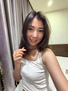 LindaHernandez I'm cute cute cute Gambar 4