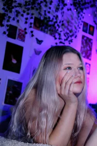 For my fav od LunariaFox  2 snímek