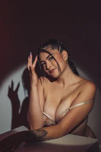TifanyWhite_ A little bit of me 🔥💦 Pic 5