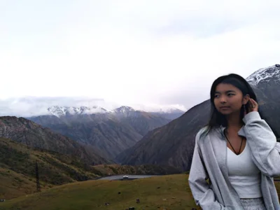 Shy_Kira Public Pic 4