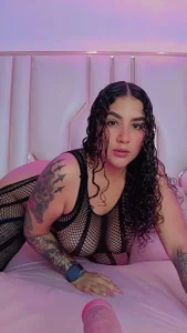 MelissaBloommのsexy creamの 2枚の写真