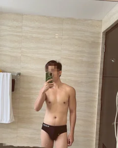 ieat_monsters Public Immagine 