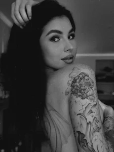 FeliciaKogen black and white Pic