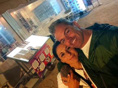 ChrisLauParejaReal Public Bilde 5