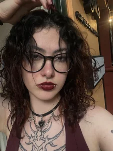 🖤 de NoahWhitte  3 Imagens