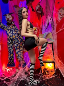Lia_collins7のHallowen sexy For you 🕸🕷😈🔥の枚の写真