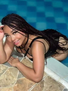 conny__curly 🎁😈 Pic 4