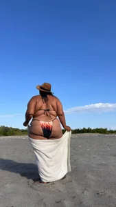 BWW-CINDY11 afternoon of sun, beach and cold water 🔥 Pic 6