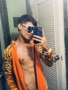 BrownieLoverssのHi 👋 Daironの枚の写真