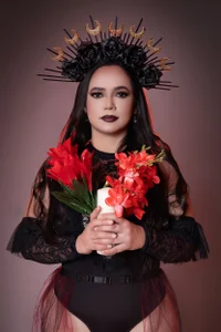 Lorena_Foster Queen of the night Pic 9