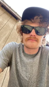 BOSSDIGGINN4uのBOSSDOGGINの 3枚の写真