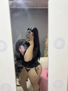 sarahh_angeel Public Immagine  4