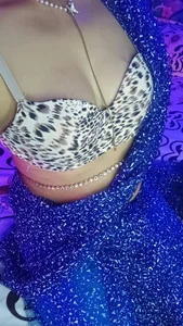 Hot_royalbhabhi Public Foto