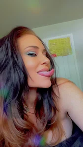 sexyred77713 Hello nasties Kuva