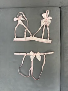 AngelinaWettのpics of my few lingerie sets, what will you choose?の枚の写真