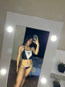 Me 💜 od anny_vittar  3 snímek