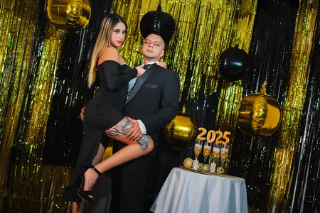 ScarlettAndClark happy new year Foto 3