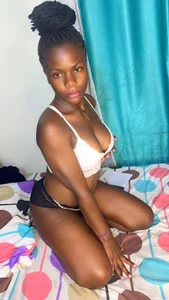 Dirty_lovers3's XXX Nude Photo 2
