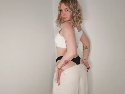 LycorisRed Public Pic 2