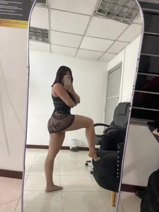 IssysLeBlanc Public Pic 9