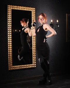 Sunny_Mouse_ dark academia Foto 9