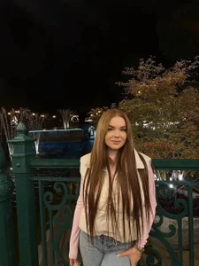 Angelina_REU evening promenade Immagine  3