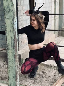 TinaDavil: Buy my soul from the devil ( 5 фото)