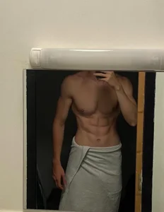 BruceIsHorny_ Body Pic