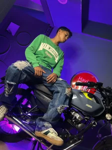 Jeffry_wolvess: Your Favorite Sexy Driver ( 8 фото)