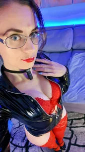 MilanaPure latex suit Pic