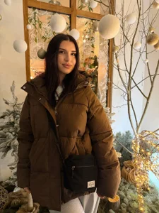 Public de KerryForce  6 Imagens