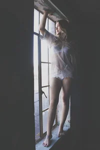 Abandoned Building Boudoir de NicolePearl Foto 4