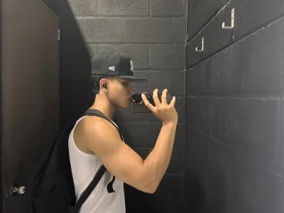 _TaylorBlack: Public ( 4 фото)