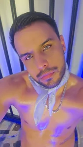 JackBlanco_💙💚❤️💜🖤🤍图片 3