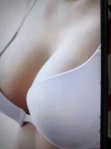 hotladki5 Public Pic 3