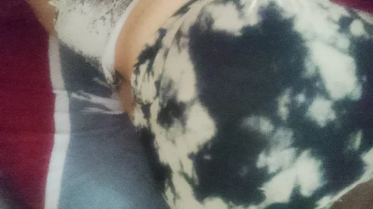 Con ropa de Crazy_grone  2 Imagens