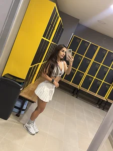 EmmaThompson1 Gym 😎 Foto 2